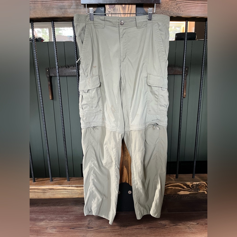 Columbia Cargo Pants - Light Gray